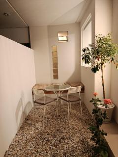 Viktoria's Garden Pavilion - 8