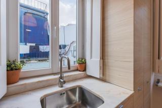 Lovely Madragoa 2 - 5