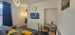 OG Stays VIII- Free Wifi, Free Parking, Family & Contractor - 2