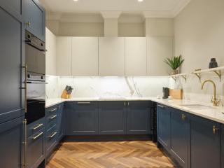 Exclusive 4 bed - Brand New Penthouse - 9