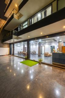 Hotel Aura Grand sector 63A Noida I Couple Friendly - 9