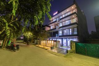 Hotel Aura Grand sector 63A Noida I Couple Friendly - 0