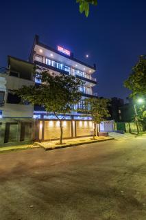 Hotel Aura Grand sector 63A Noida I Couple Friendly - 1