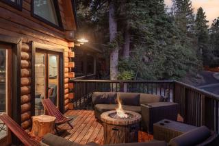 Le Vonde Chalet - Luxury log-style, Hot Tub, Game Room, Fire Pit, Walk to Slopes - 6