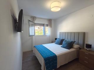 Sea View Terrace Apartment with Pool & Parking & Cala Cabria - 6