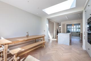 Modern 3BD Home with Garden West London - 1
