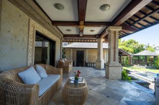 3BR Beautiful Villa Queen With Stunning Rice Field - 2