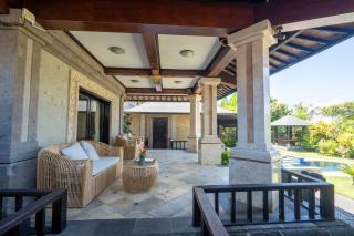 3BR Beautiful Villa Queen With Stunning Rice Field - 1