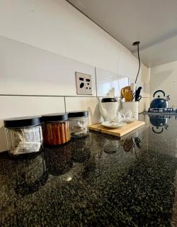 Luxury Skyline Escape - with Cosy Pool and Braai area - 3