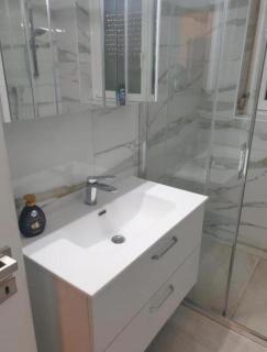 Lugano LakeView Apartment with Self Check-in & Private Parking on Request - 7