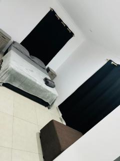 Oxford Apartments - 4