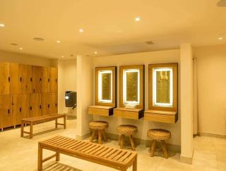 Celandine lakeside house, swimming pools & spa - 5