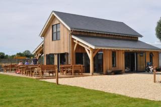 Celandine lakeside house, swimming pools & spa - 3