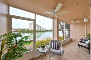 St Pete's Luxury Waterfront Condo - 6
