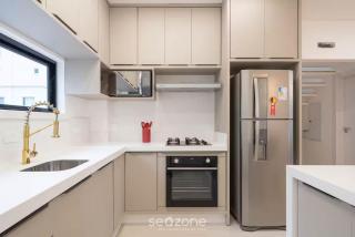 Aptos em prédio à 650 m da Meia Praia - RGOs - 4