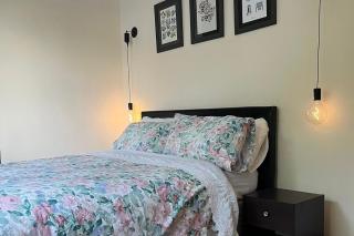 Family-Near Airport-Sleeps 7-Bbq-Parking-Pet - 9