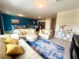 Spacious Home near beaches, golf courses, river - 9