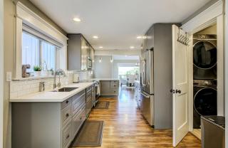 Seattle Luxury Retreat Home Near the Stadiums - Seattle - 3