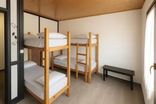 Albergue Tritón - Villanúa - 0