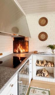 Stylish Villa - Boat, Greenhouse & Majestic Oaks - 6