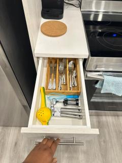 Modern Basement Suite near West Edmonton Mall - 9