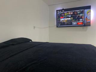 Apartamento espaçoso e bem localizado - 2