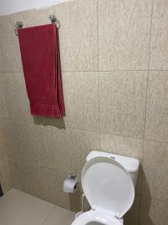 Apartamento espaçoso e bem localizado - 2