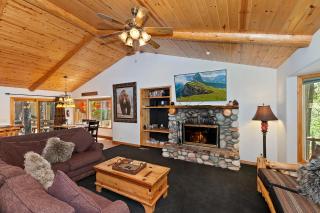 161 - Relaxing Alpine Estate - Big Bear Getaway - 2