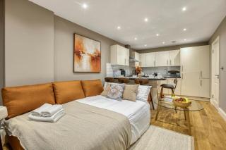 Notting Hill Hyde Park Cosy 2 Bed 2 Bath Flat - 1