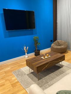 The Blue Loft - Modern City Apartment - 0