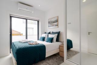 Sleek Apartment with Balcony by HostWise - 0