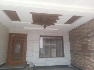 Peaceful & Spacious 5BHK Villa with Balcony & Parking - 3