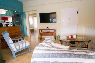 City Garden Escape with a View! - 9