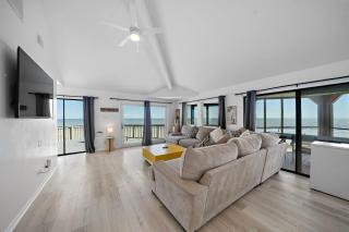 Pirates Beach Retreat - Galveston - 6