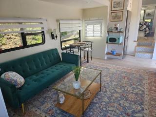 Shadow Hills Delight - Stonehurst - 7