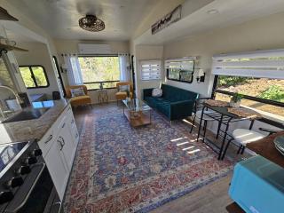 Shadow Hills Delight - Stonehurst - 1