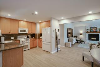 Bright La Quinta Retreat with Mtn Views! - 1