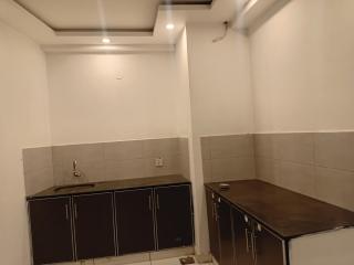 1 Bed Apartment in Bahria Orchard, Lahore - 2