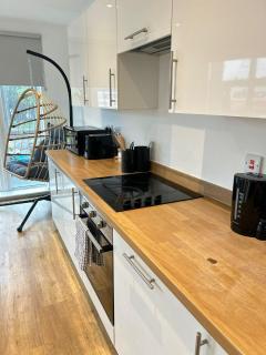 City Apartment-Gym-Terrace-Games Room-Free Parking - 4