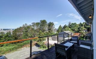 Seattle Luxury Retreat Home Near the Stadiums - 1