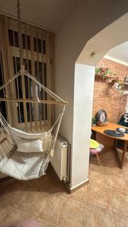 Charming Vintage Apartment 5 min to City Center Self Check-in - 0