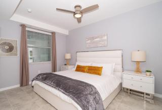 3111-302HM STOREY LAKE, CONDO 2/2 LAKE VIEW - 4