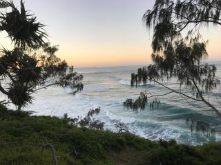 3 Moffat Beach Holiday House - 4