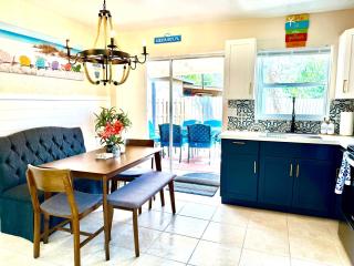 Relaxing 2 bed Siesta Key bungalow minutes from the beach - 6