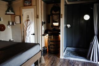 "Good Ole Rocky Top" Unique Tennessee Treehouse Near Pigeon Forge - Private 20ft Slide - 8