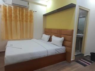 Hotel Utsav Sunkadhakatte Near Wilde Craft - 8