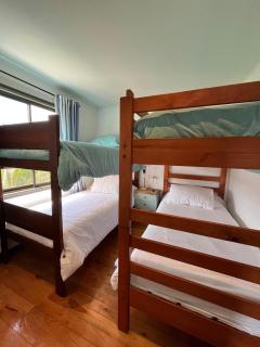 Casa en Laguna de Zapallar a pasos de la playa, recién remodelada - 1