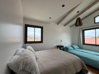 Casa en Laguna de Zapallar a pasos de la playa, recién remodelada - 3