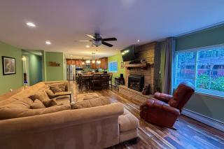 South Lake Tahoe Charm - 9