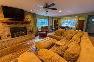 South Lake Tahoe Charm - 8